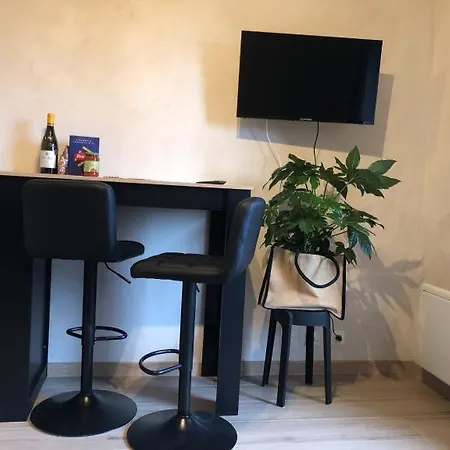 2 Personnes Situation Ideal A 74400 아파트 *
